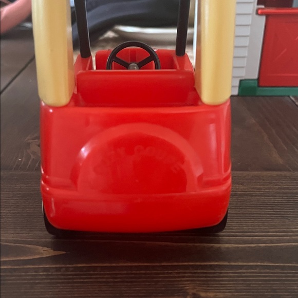 Little tikes cozy coupe tiny play car - Picture 2 of 2
